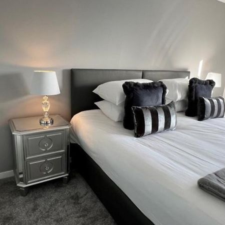 Modern & Spacious 2 Bed Merchant City Apart-High St Glasgow Exterior photo